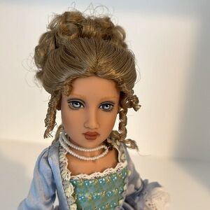 NWOT CECILE OF FRANCE 1711 by American Girl with stand
